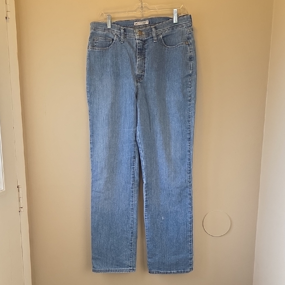 Lee Women's Straight Leg Jeans in Light Blue